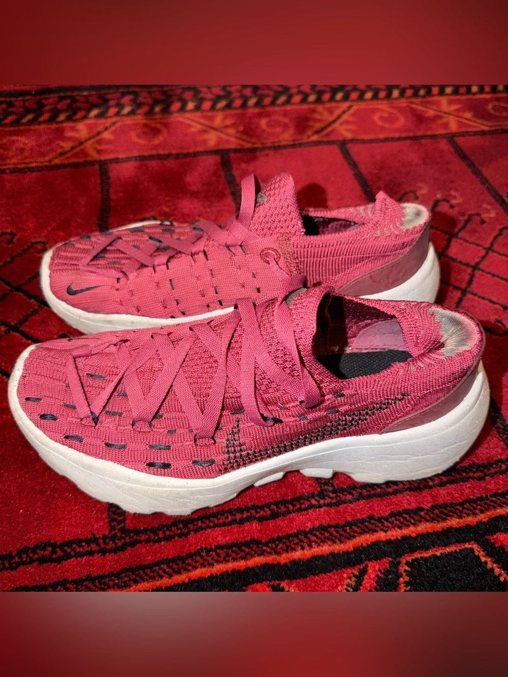 Nike Wmns Space Hippie 04 'Sweet Beet'  7.5 - Picture 4 of 8